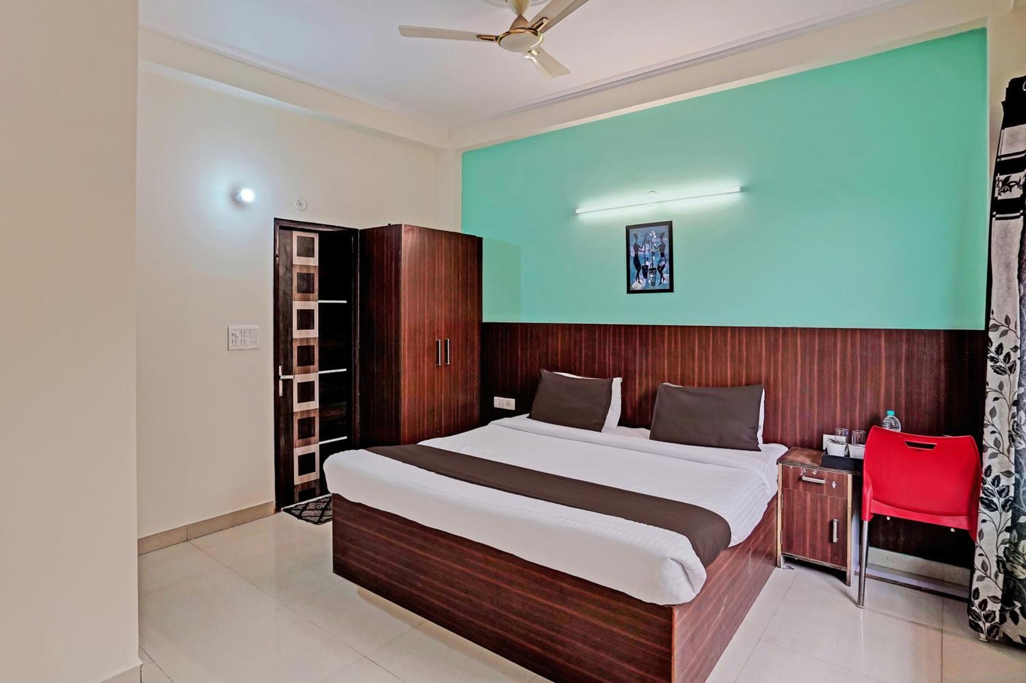 Hotel O Golden Imperial Grander Noida Exterior foto